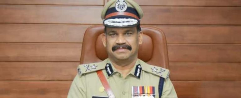 എഡിജിപി പി വിജയന്&nbsp; വിശിഷ്ട സേവനത്തിനുള്ള രാഷ്ട്രപതിയുടെ പൊലീസ് മെഡൽ