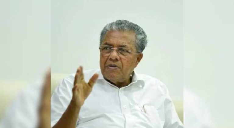 ‘വഖഫ് നിയമ ഭേദഗതി അംഗീകരിക്കാനാകാത്ത കാര്യം;ന്യൂനപക്ഷങ്ങൾ വേട്ടയാടപ്പെടുന്നു’; മുഖ്യമന്ത്രി