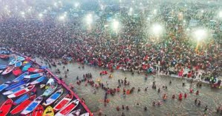 മഹാശിവരാത്രി സ്‌നാനത്തോടെ കുംഭമേളയ്ക്ക് ഇന്ന് ശുഭസമാപ്തി; ഇതുവരെ എത്തിയത് 65 കോടി ആളുകള്‍