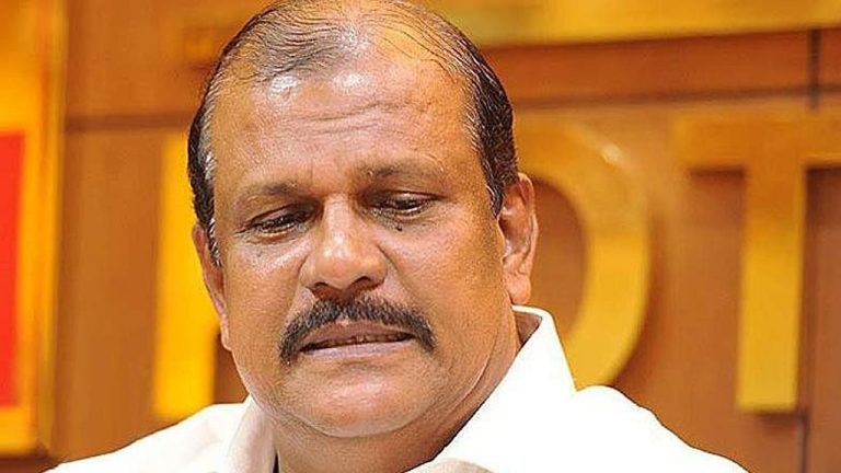 ‘അബദ്ധമല്ല, അബദ്ധങ്ങളോട് അബദ്ധം’; പി സി ജോര്‍ജിനെ വിമര്‍ശിച്ച് ഹൈക്കോടതി