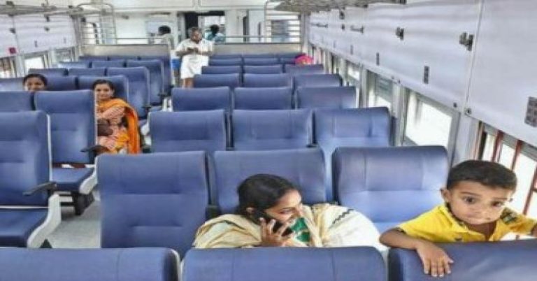 വേണാട് എക്സ്പ്രസ് നിലമ്പൂർ വരെ നീട്ടണമെന്ന ആവശ്യം റെയിൽവേയുടെ പരിഗണനയിൽ