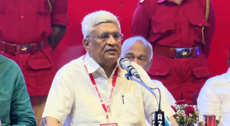 ‘മോദി സർക്കാരിന് ബദൽ പിണറായി സർക്കാർ; RSS-BJP വിരുദ്ധ പോരാട്ടത്തിൽ കോൺഗ്രസിന്റെ സർട്ടിഫിക്കറ്റ് അവശ്യമില്ല’; പ്രകാശ് കാരാട്ട്