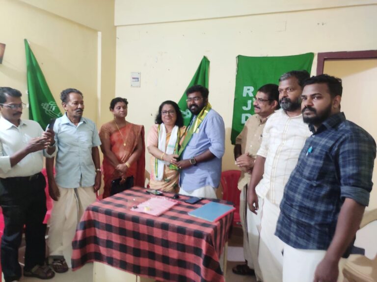 രാജ്യത്തിനു വേണ്ടി ജീവത്യാഗം ചെയ്ത പട്ടാളക്കാരുടെ കുടുംബത്തിനും വേണം പരിഗണന: അനു ചാക്കോ