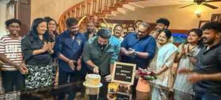 ആന്റണി പെരുമ്പാവൂരിന്റെ വീട്ടിൽ പിറന്നാൾ ആഘോഷിച്ച് നടൻ മോഹൻലാൽ