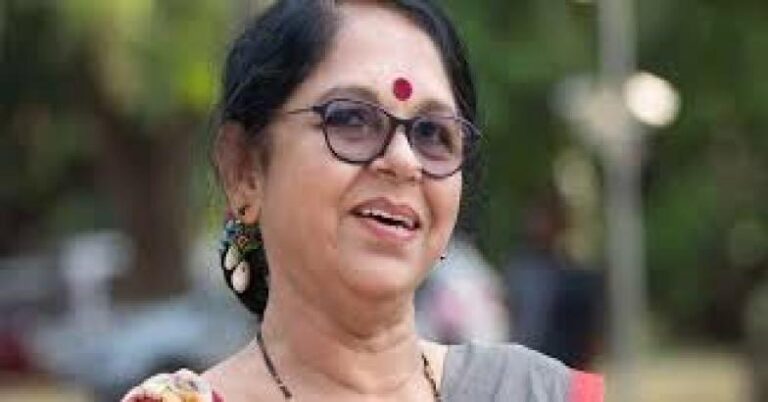 ഇന്ത്യ- പാക് സംഘർഷം: ഇന്ത്യ നടത്തുന്ന പ്രത്യാക്രമണങ്ങളെ വിമർശിച്ച് എഴുത്തുകാരി ശാരദക്കുട്ടി; പിന്നാലെ സൈബർ ആക്രമണം