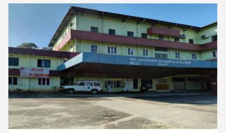 ഇടുക്കി ജില്ലാ ആശുപത്രിയിൽ ലിഫ്റ്റ് തകരാറിനെ തുടർന്ന് ഡയാലിസിസ് രോഗികളെ അഞ്ചാം നിലയിലേക്ക് ചുമന്നു കൊണ്ട് പോകേണ്ട സ്ഥിതി; ആശുപത്രി ആറ് വർഷമായി പ്രവർത്തിക്കുന്നത് ഫിറ്റ്നസ് ഇല്ലാതെ