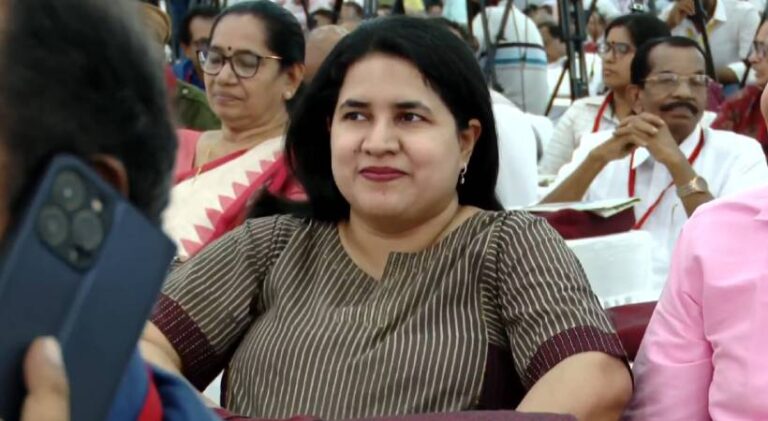 മാസപ്പടിക്കേസിൽ CBI അന്വേഷണം ആവശ്യപ്പെട്ടുള്ള ഹർജി; മറുപടി സത്യവാങ്മൂലം നൽകി വീണ