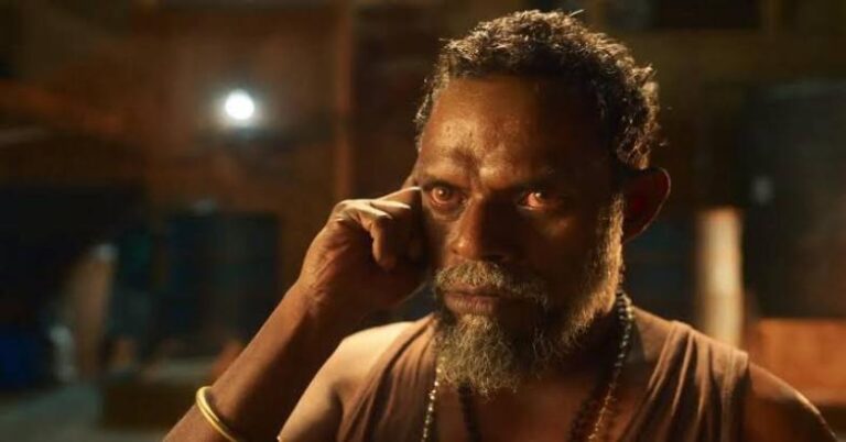 അച്യുതാനന്ദനും ഉമ്മൻചാണ്ടിയും അടക്കമുള്ള നേതാക്കൾക്കെതിരെ വീണ്ടും അധിക്ഷേപ പോസ്റ്റുമായി നടൻ വിനായകൻ
