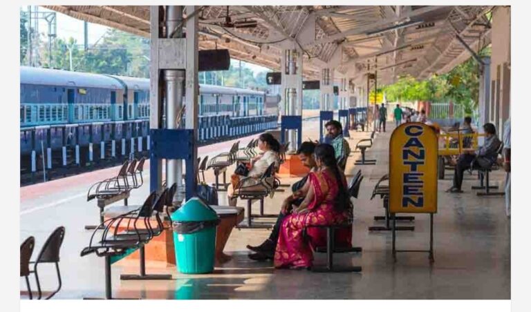 ലഗേജ് ബുക്കിങ്ങിൽ ക്രമക്കേടുനടത്തി പണം തട്ടി; രണ്ട് റെയിൽവേ ഉദ്യോഗസ്ഥരെ പിരിച്ചുവിട്ടു