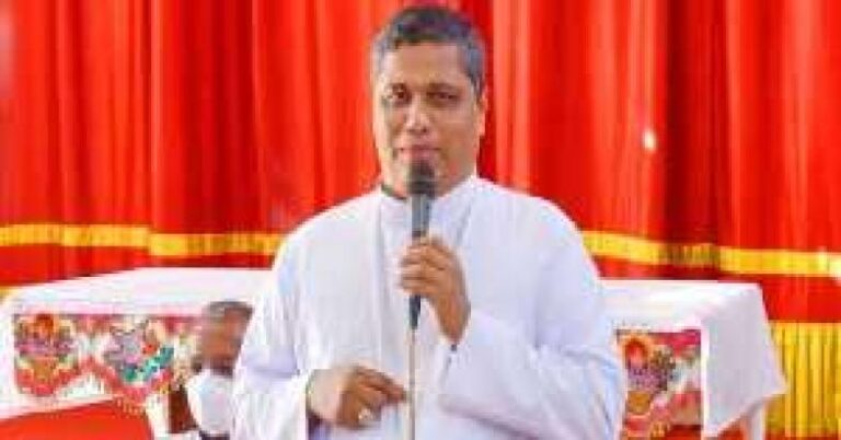 സമുദായത്തില്‍ അംഗസംഖ്യ വര്‍ധിക്കുന്നില്ല,18 വയസ് മുതല്‍ പ്രണയിക്കണമെന്നും 25 വയസ്സിന് മുന്‍പ് വിവാഹം കഴിക്കണമെന്നും ബിഷപ്പ് മാര്‍ ജോസഫ് പാംപ്ലാനി