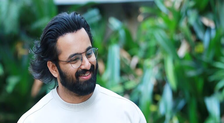 മാനേജറെ മർദിച്ച കേസ്; ഉണ്ണിമുകുന്ദനെ ചോദ്യം ചെയ്തു