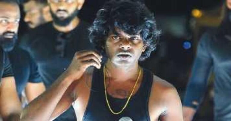 ചുംബിച്ചോട്ടെയെന്ന് ചോദിച്ചു, പിന്നാലെ കിടക്കയിലേക്ക് തള്ളിയിട്ട് ബലാത്സംഗം ചെയ്തു; പീഡന കേസിൽ കേസിൽ റാപ്പർ വേടനെതിരെ കൂടുതൽ വിവരങ്ങൾ പുറത്ത്