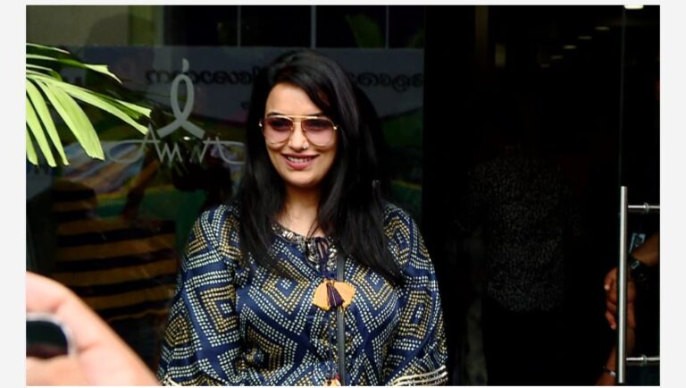 ശ്വേത മേനോൻ ഹൈക്കോടതിയിൽ; അന്വേഷണ നടപടികൾ സ്റ്റേ ചെയ്യണമെന്ന് ആവശ്യപ്പെട്ടു
