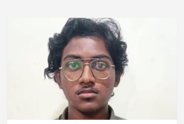 17000 രുപയുടെ മൊബൈൽ ഫോൺ വാങ്ങി, വ്യാജ ആപ്പ് ഉപയോഗിച്ച് ക്യുആർ കോഡ് സ്കാൻ ചെയ്ത് പണം അടച്ചതായി കാണിച്ചു; ധൃതിപിടിച്ച് പുറത്തുകടക്കാൻ ശ്രമിക്കവേ തടഞ്ഞു; യുവാവ് പിടിയിൽ