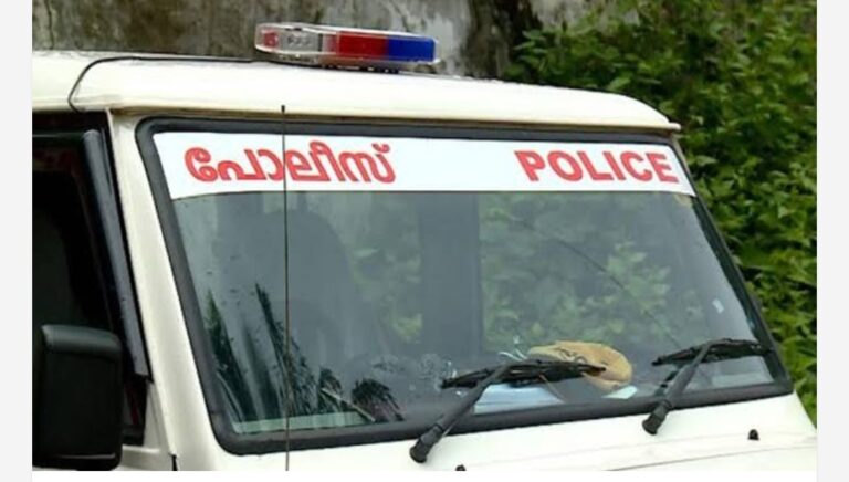 കുടുംബ പ്രശ്നം; കോട്ടയം മുണ്ടക്കയത്ത് ഭാര്യയെയും ഭാര്യാമാതാവിനെയും വീട്ടിൽക്കയറി വെട്ടിപ്പരിക്കേൽപ്പിച്ച് യുവാവ്