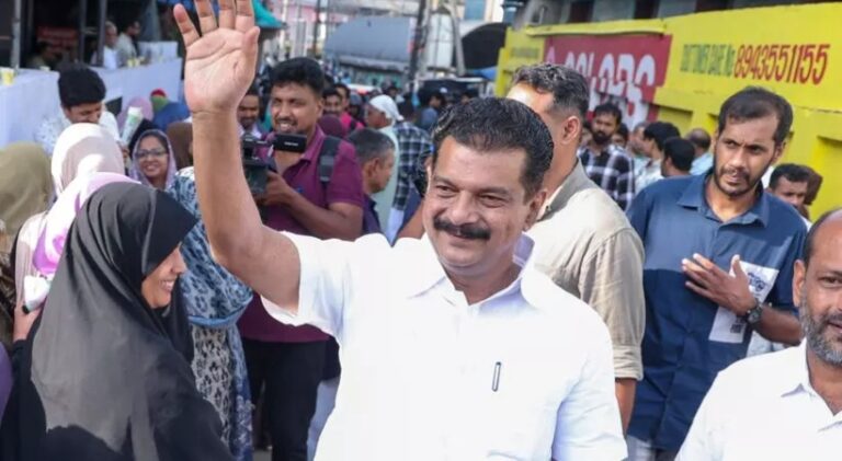 ‘തദ്ദേശ തിരഞ്ഞെടുപ്പിൽ പരമാവധി സീറ്റുകളിൽ മത്സരിക്കും, തൃണമൂൽ കോൺഗ്രസ് ചിഹ്നത്തിലാകും മത്സരിക്കുക’: പി വി അൻവർ
