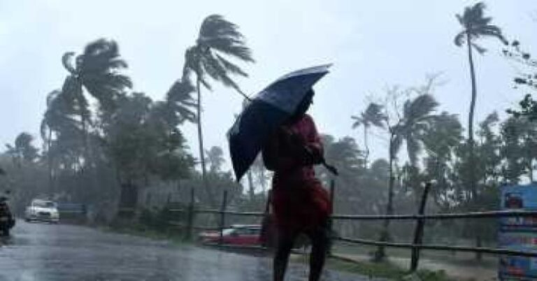 സംസ്ഥാനത്ത് അടുത്ത 5 ദിവസം മഴ ശക്തമാകാൻ സാധ്യത; 5 ജില്ലകളിൽ മുന്നറിയിപ്പ്