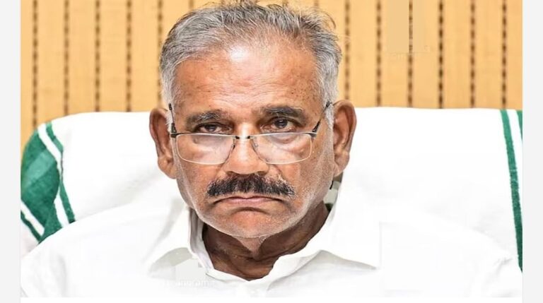 സ്വകാര്യ ഭൂമിയിൽ ചന്ദനക്കൃഷി ലാഭകരമാക്കാം; നിയമനിർമ്മാണം ഉടൻ; കർഷകർക്ക് വരുമാന സാധ്യത തുറന്ന് വനം മന്ത്രി എ.കെ. ശശീന്ദ്രൻ