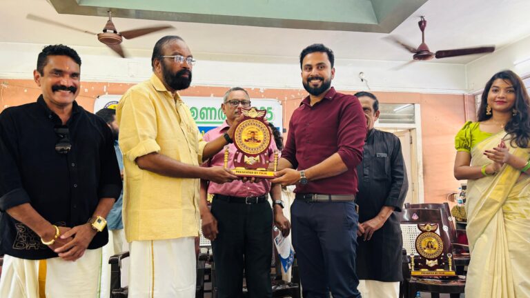 യുവസംരംഭകനുള്ള എക്സലൻസ് അവാർഡ് ഹാനോയ് സി.ആർ.ന്