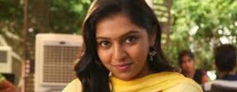 യുവാവിനെ തട്ടിക്കൊണ്ടുപോയ സംഭവം; നടി ലക്ഷ്മി ആർ മേനോൻ പ്രതിയായ കേസ് ഹൈക്കോടതി റദ്ദാക്കി