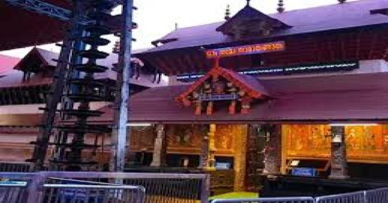 ഗുരുവായൂരിൽ നാളെ സന്ദർശനത്തിന് നിയന്ത്രണം; ഉച്ചക്ക് ഒരു മണിക്ക് ശേഷം ക്ഷേത്രത്തിലേക്ക് പ്രവേശനമില്ല