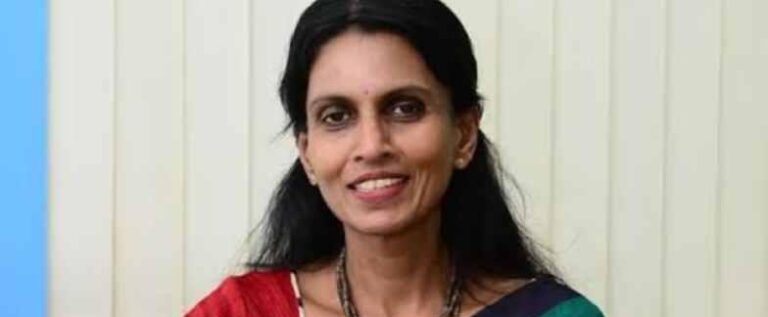 ആർ ശ്രീലേഖയുടെ പോസ്റ്റ്‌ വിവാദത്തിൽ; നടപടി എടുക്കുമെന്ന് തെരഞ്ഞെടുപ്പു കമ്മീഷൻ