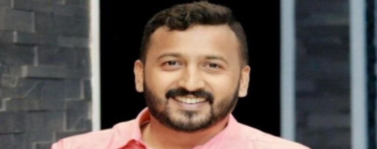 പാലക്കാട് എംഎൽഎ രാഹുൽ മാങ്കൂട്ടത്തിൽ നാളെ വോട്ട് ചെയ്യാൻ പാലക്കാട് എത്തിയേക്കുമെന്ന് സൂചന
