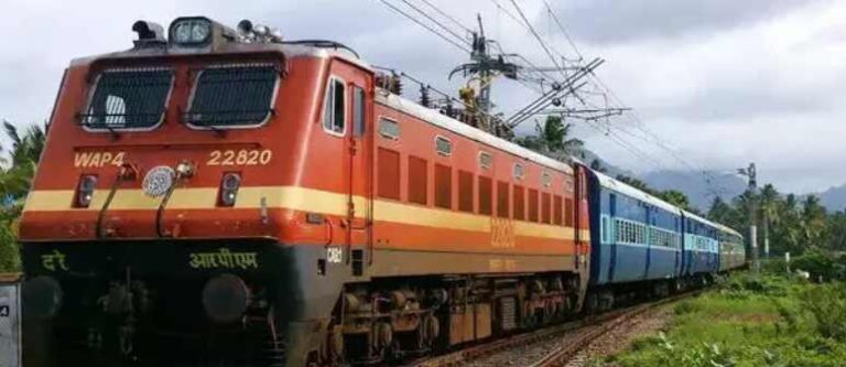 കേരളത്തില്‍&nbsp; 15 ട്രെയിനുകള്‍ക്ക് പുതിയ സ്റ്റോപ്പ് അനുവദിച്ച് റെയില്‍വേ
