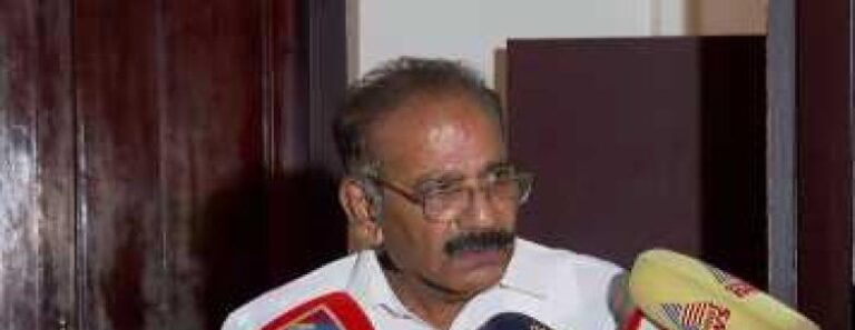 നിയമസഭ തെരഞ്ഞെടുപ്പില്‍ മത്സരിക്കരുത്; മന്ത്രി എ കെ ശശീന്ദ്രനെതിരെ പ്രമേയം