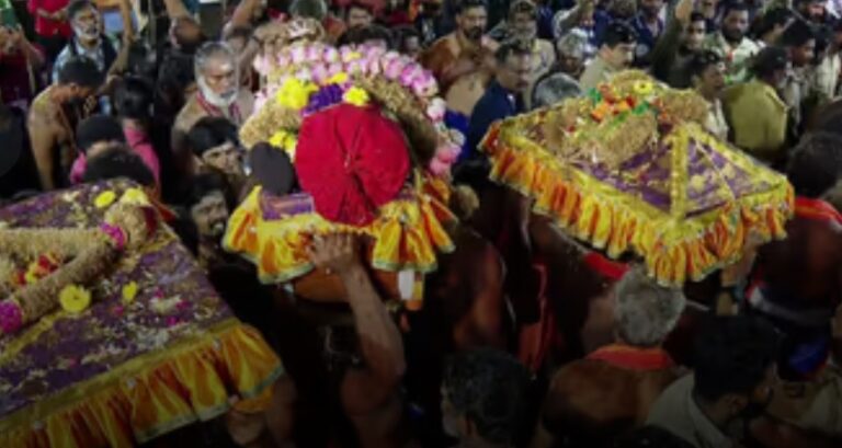 മകരസംക്രമ പൂജ പൂർത്തിയായി, മകര ജ്യോതി ദർശനത്തിനായി ഭക്തലക്ഷങ്ങൾ ഒഴുകിയെത്തുന്നു