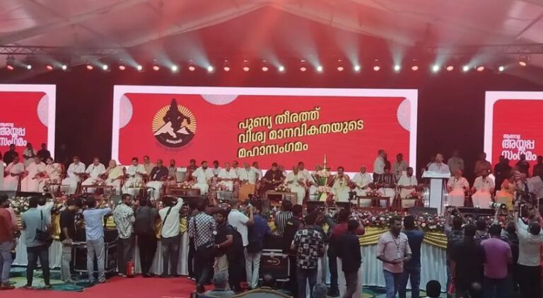 ‘നന്ദഗോവിന്ദം ഭജന്‍സിന് തുക നല്‍കിയെന്നത് പിശക്, മുഖ്യമന്ത്രിക്ക് കട്ടില്‍ വാങ്ങാന്‍ തുക ചെലവാക്കിയെന്നത് വ്യാജ വാര്‍ത്ത’;കണക്കുകളില്‍ വിശദീകരണവുമായി ദേവസ്വം ബോര്‍ഡ്