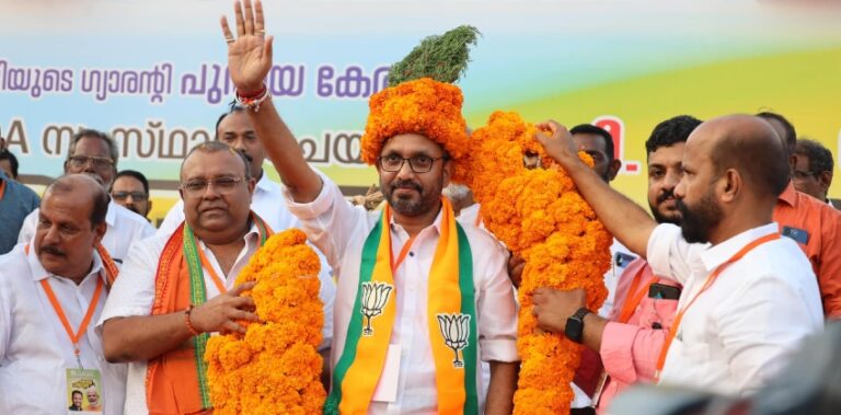 വട്ടിയൂർക്കാവ് സ്വപ്നം വെട്ടി; കെ സുരേന്ദ്രൻ മഞ്ചേശ്വരത്ത് മത്സരിക്കണമെന്ന് ദേശീയ നേതൃത്വം