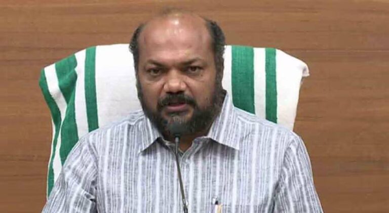 ‘ഇരുണ്ടകാലം ഓർമയുണ്ട്; രാഹുൽ ഗാന്ധിയുടെ ഗ്യാരണ്ടി പ്രഖ്യാപനങ്ങൾ കേരളം മുഖവിലക്കെടുക്കില്ല’; മന്ത്രി പി രാ‌ജീവ്