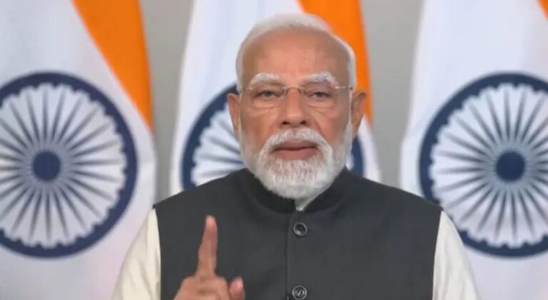 ‘രാജ്യത്ത് ആവശ്യമായ ക്രൂഡ് ഓയിൽ ശേഖരമുണ്ട്, മുഖ്യ പരിഗണന ഇന്ത്യക്കാരുടെ സുരക്ഷ’; പ്രധാനമന്ത്രി