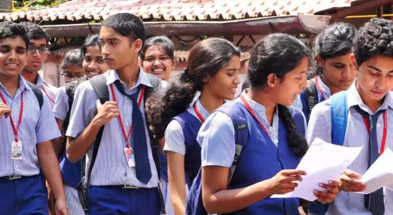 പ്ലസ് ടു പരീക്ഷാഫലം പ്രഖ്യാപിച്ചു; വിജയ ശതമാനം 77.97