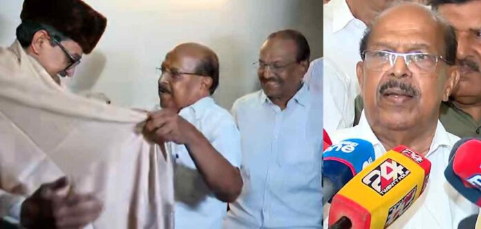 g-sudhakaran-panakkad-thangal-home-visit.jpg