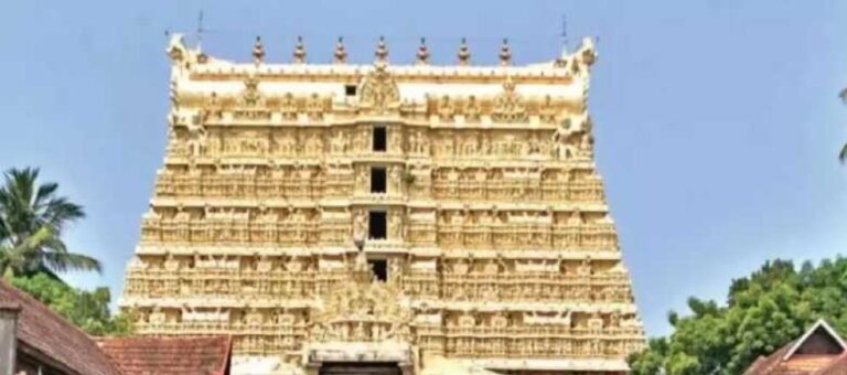 പത്മനാഭസ്വാമി ക്ഷേത്രത്തിലെ അമൂല്യവസ്തുക്കള്‍ മോഷണം പോയെന്ന്&nbsp; റിപ്പോർട്ട്