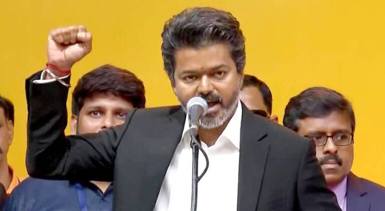 സിങ്കപ്പെൺപ്പടൈ ഫോഴ്‌സിനെ നാടിന് സമർപ്പിച്ച് മുഖ്യമന്ത്രി സി ജോസഫ് വിജയ്