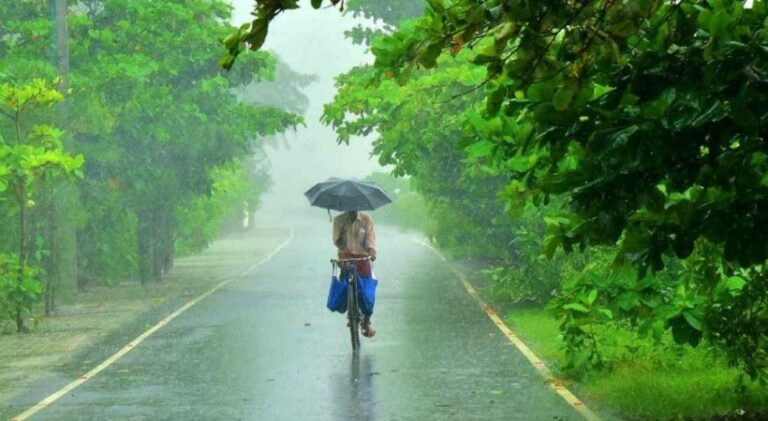 സംസ്ഥാനത്ത് കാലവര്‍ഷമെത്തി; പത്തനംതിട്ട മുതല്‍ തൃശൂര്‍ വരെ ആറ് ജില്ലകളില്‍ ഇന്ന് ഓറഞ്ച് അലര്‍ട്ട്