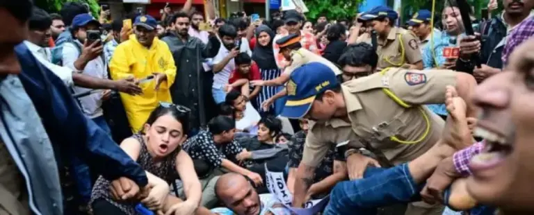ജന്തര്‍ മന്തര്‍ സമരത്തില്‍ പങ്കെടുക്കുകയോ സന്ദര്‍ശിക്കുകയോ ചെയ്യരുത്; വിലക്കുമായി കൂടുതല്‍ സര്‍വ്വകലാശാലകള്‍